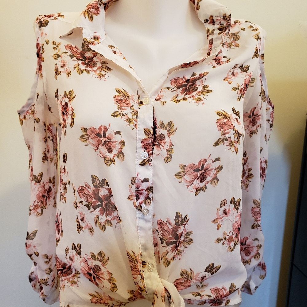 Beauties silk cold shoulder top - Picture 6 of 8